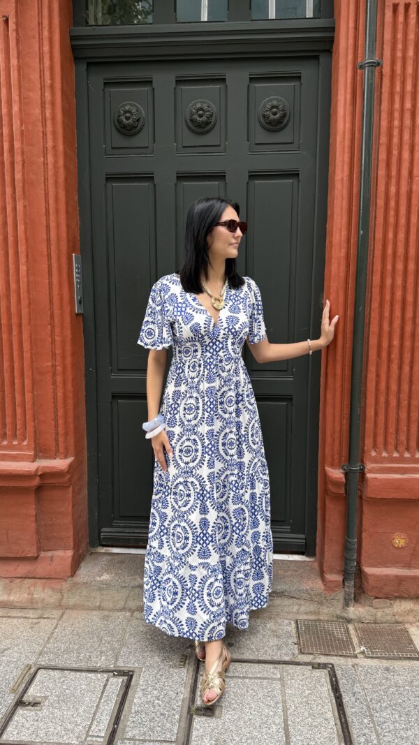 Robe – Image 2