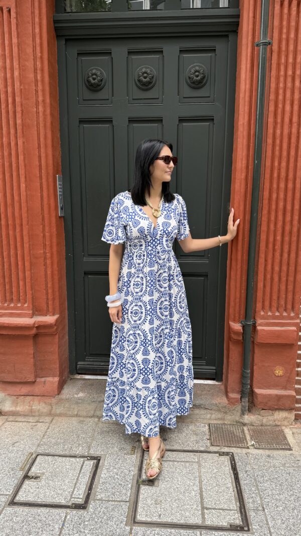 Robe – Image 3