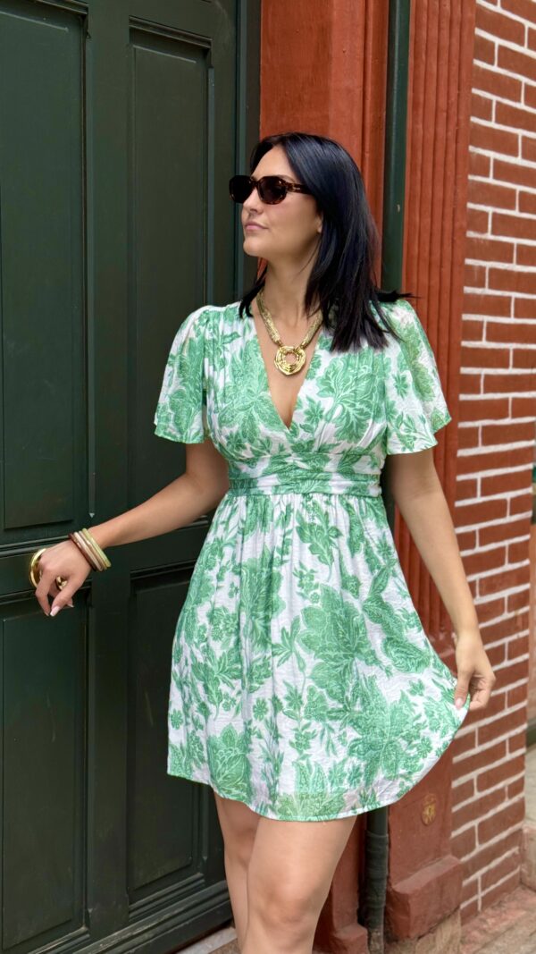 Robe – Image 2