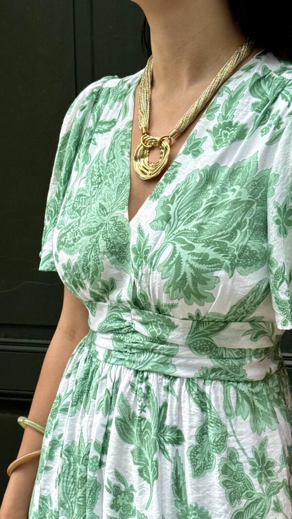 Robe – Image 6