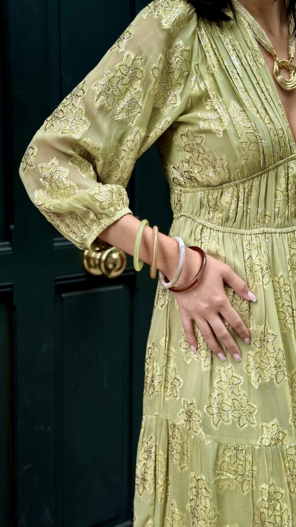 Robe – Image 2