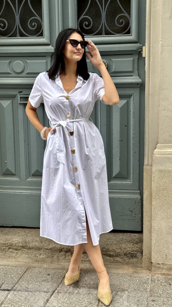 robe_chemise_blanche_boutons_coeur