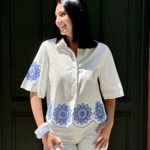 chemise_blanche_détails_brodé